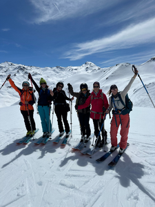 Ski de randonnée & Yoga dans les Pyrénées